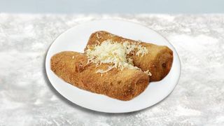 Pohovana palačinka pečenica, kačkavalj, pavlaka, pečurke