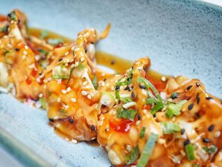 Guo-tie pekines, salsa agridulce de ciruelas (5 uds.) 