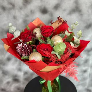 Buchet festiv de sărbătoare