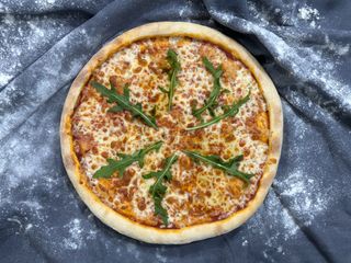 პიცა ნეაპოლიტანა (35 სმ)