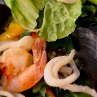 «САЛАТ С МОРЕПРОДУКТАМИ»