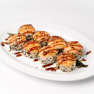 Запечений рол з лососем