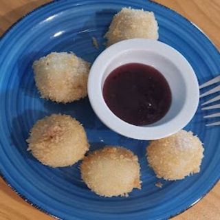 Bolas De Arroz Relleno De Sésamo Negro Fritas (5 Uds.)