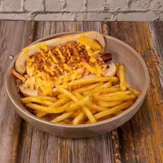 ХОТ ДОГ С ПЪРЖЕНИ КАРТОФКИ /300гр./