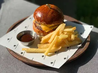 Surf-Turf Бургер з подвійною котлетою з яловичини (UA) та креветками(370г)