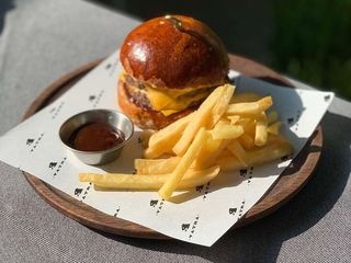 Surf-Turf Бургер з подвійною котлетою з яловичини (UA) та креветками(370г)