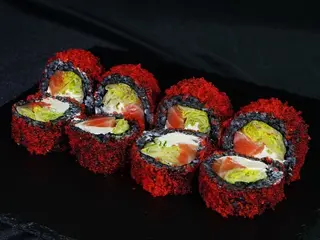 California z łososiem w czarnym ryżu (8szt) (310g)