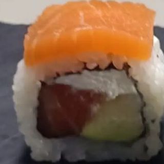 65 Hosomaki Salmón Plus (8 Pzs.)