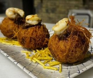 Croqueta Casera De Gambas Y Gulas (1 Ud.)