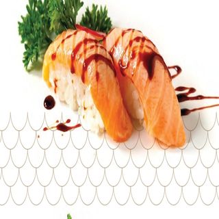110.- Nigiri de salmón flameado (2 Pzs.)