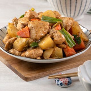 104- Пиле с картофи (600)гр