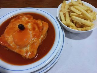 Francesinha à To Mané