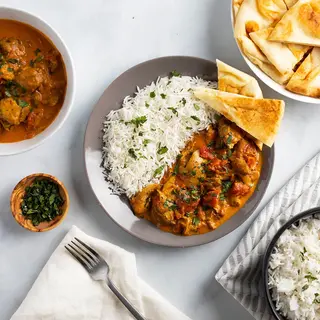 Chicken Tikka Massala  Com naan.