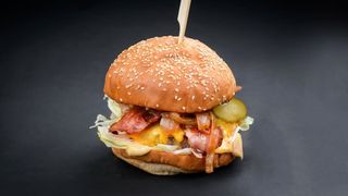 Juicy Bacon burger