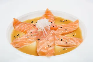 097 - Carpaccio di salmone 12 pezzi