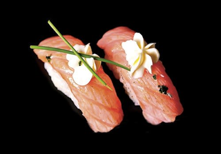 073 - Nigiri maguro scottato 2 pezzi