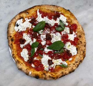 Pizza burrata e 'nduja