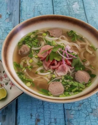 P3 Phở De Ternera Cruda