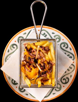 Pomfrit sa slaninicom i Cheddar 300g