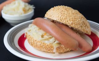 1 Plat saucisses Burger + frites