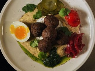 Хумус з фалафелем (450g)