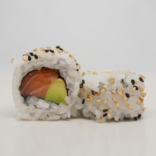 Salmón aguacate roll (8 pzs.)