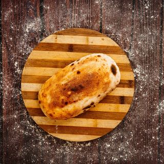 Painica mare in cuptor cu lemne