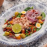 Salată cu tuna