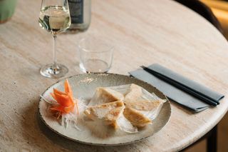 Hanetsuki gyoza cake - gyu niku