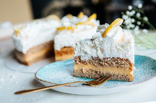 Keto torcik lemon curd z bezą