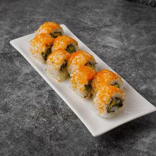 677.Pez mantequilla aguacate pepino tobico