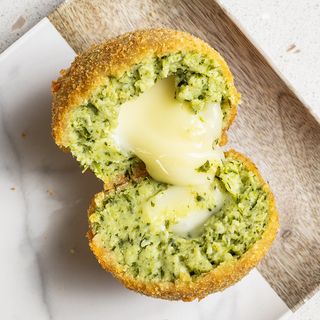 Knedla sa spanaćom i mozzarellom