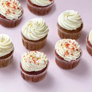 Red velvet cupcake ( 1 piece )