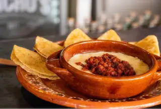 Fundido De Queso Y Pollo (3 Uds.)