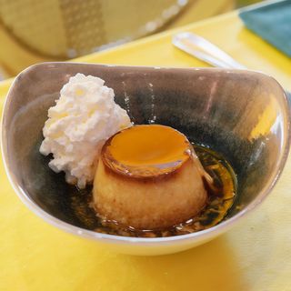 Flan con nata
