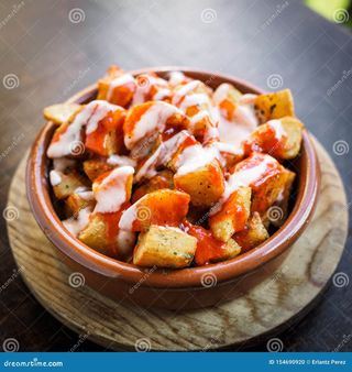 Cartofi Bravas