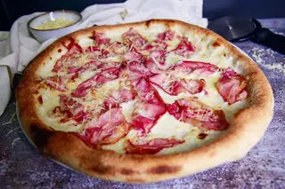 Pizza Carbonara