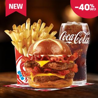 პრეტცელ BBQ ბეკონატორის კომბო