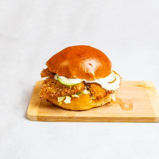 Katsu mediterano sendvič