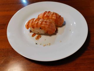 Nigiri Salmó flambeado 