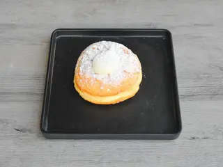 Bombolone con Ricotta