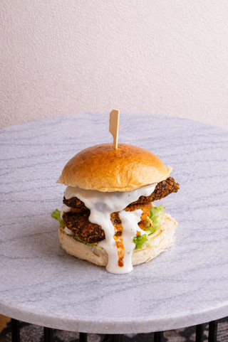 BURGER GREEK + Patatas