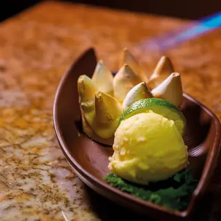 Mango giallo