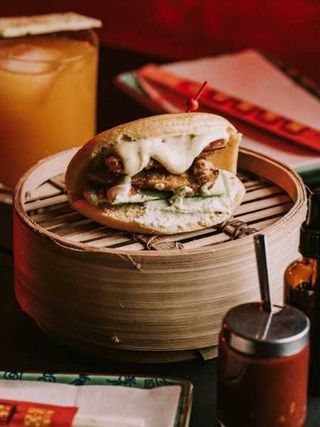 Bao de Frango de Caril