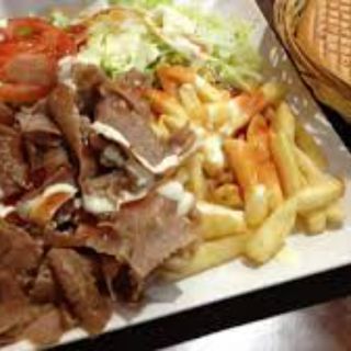 Menú De Plato Con Bebida Y Pan