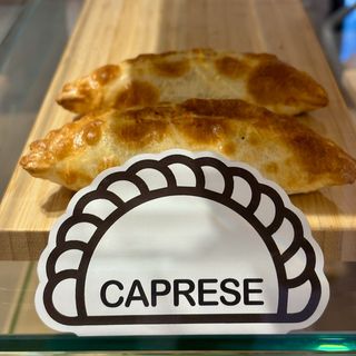 Empanada Caprese - Gourmet (1 Ud.)