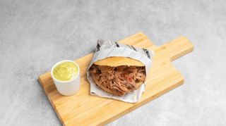 Arepa de carne desmechada de ternera (1 ud.)