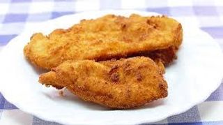 Pechuga De Pollo Empanada Con Patatas