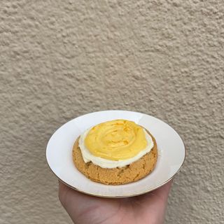 Lemon Curd Cheesecake Crumbl