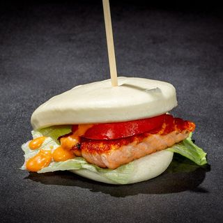 Bao di salmone 1 pezzo